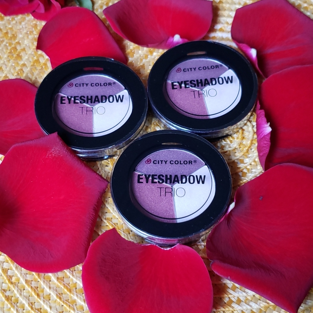 CITY COLOR  EYE SHADOW